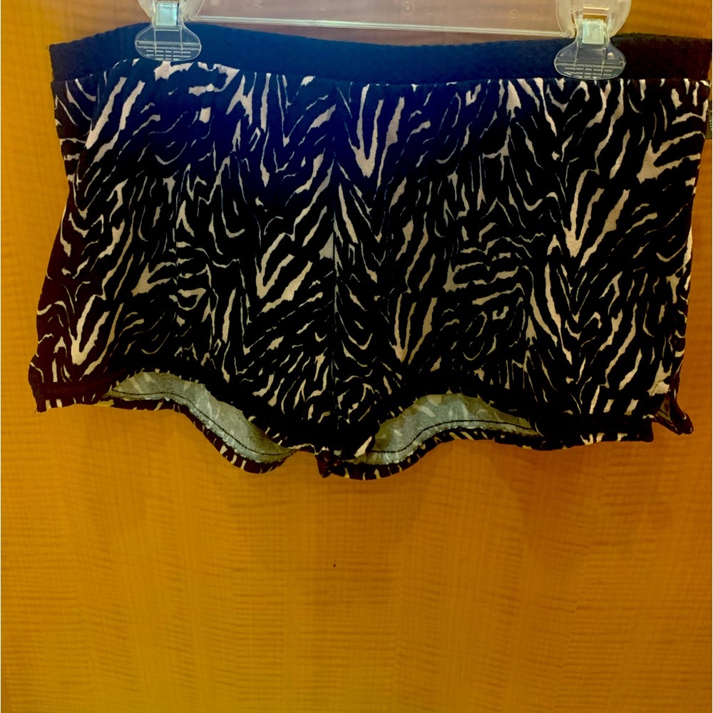 🌸 Vince Camuto Printed sleep Shorts 🌸
